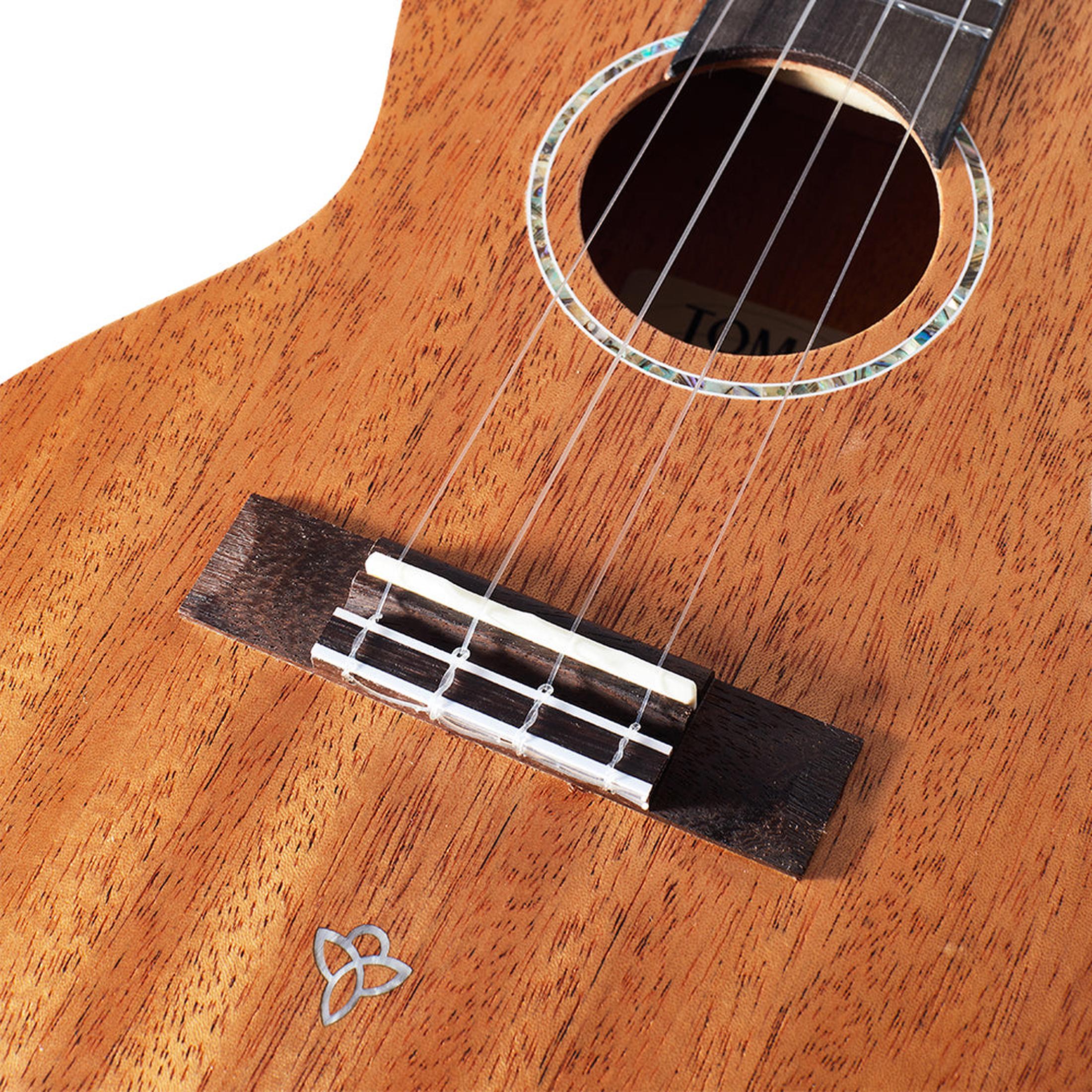 TOM T5 Tenor Ukulele Massief Mahonie met Gecompenseerde Kam en Luxe Hoes