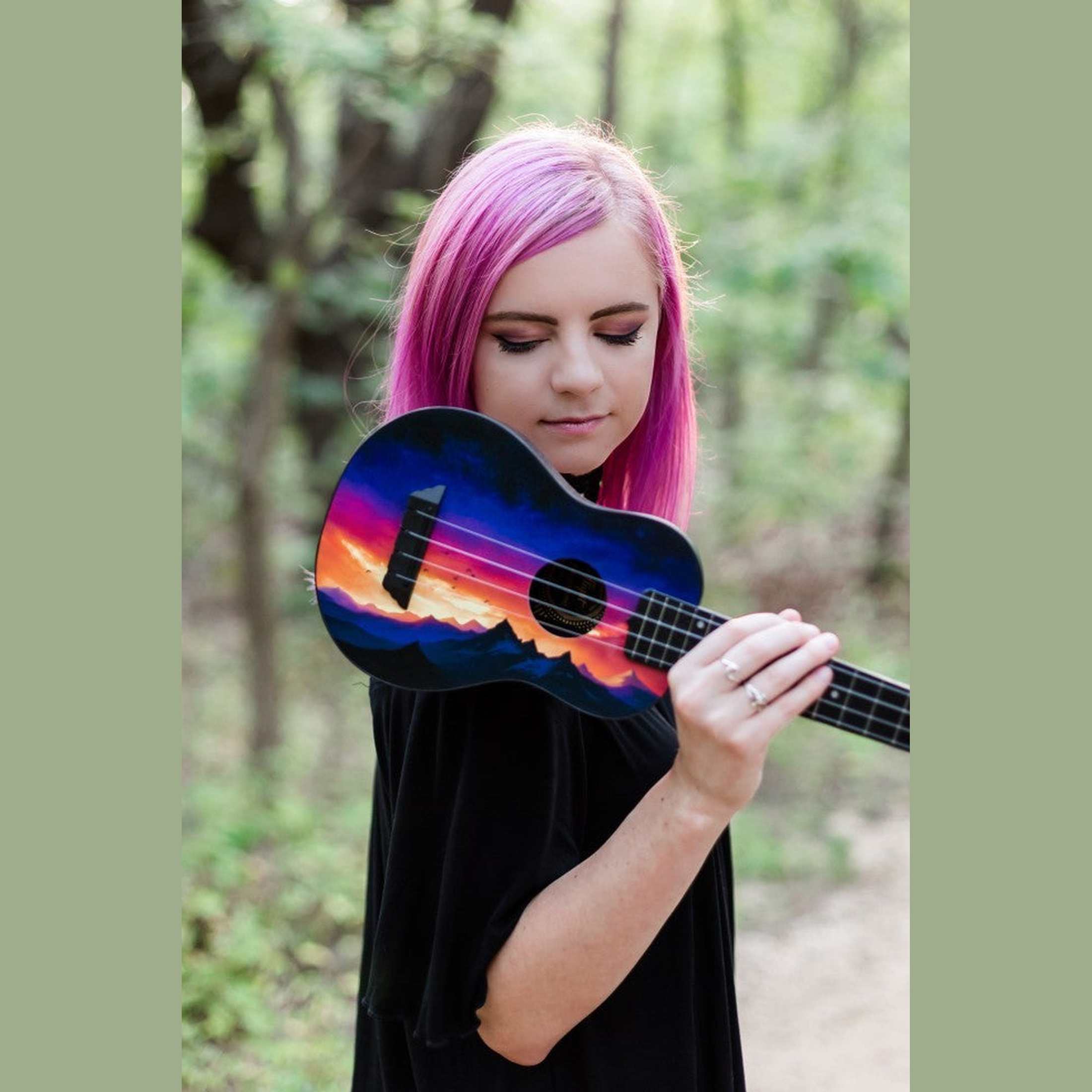 Flight TUSL-EE Sunset Elise Ecklund Signature Soprano Longneck Ukulele met Linden Top, ABS Body en Aquila Sugar Snaren